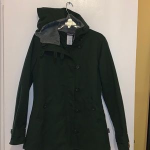 Patagonia women’s hooded green jacket medium